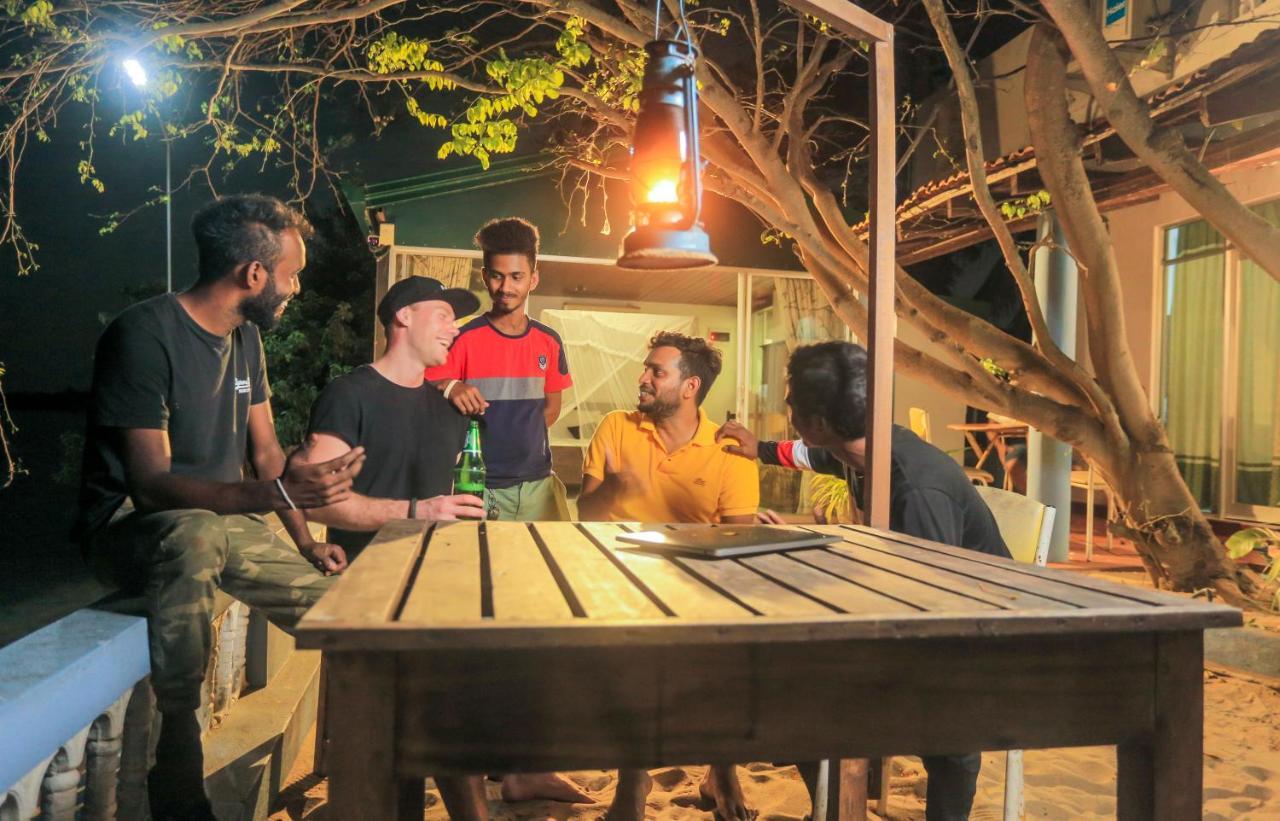 Dinuda Resort Kalpitiya Buitenkant foto