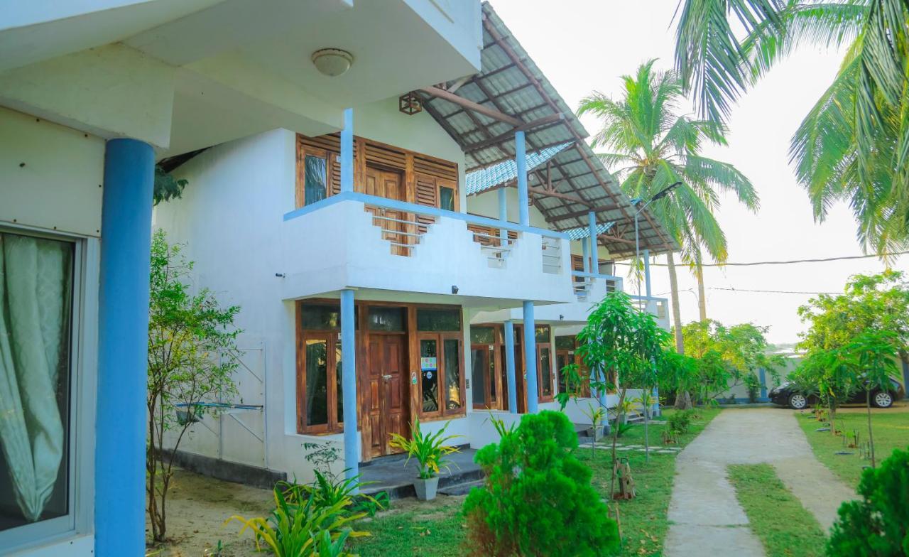 Dinuda Resort Kalpitiya Buitenkant foto