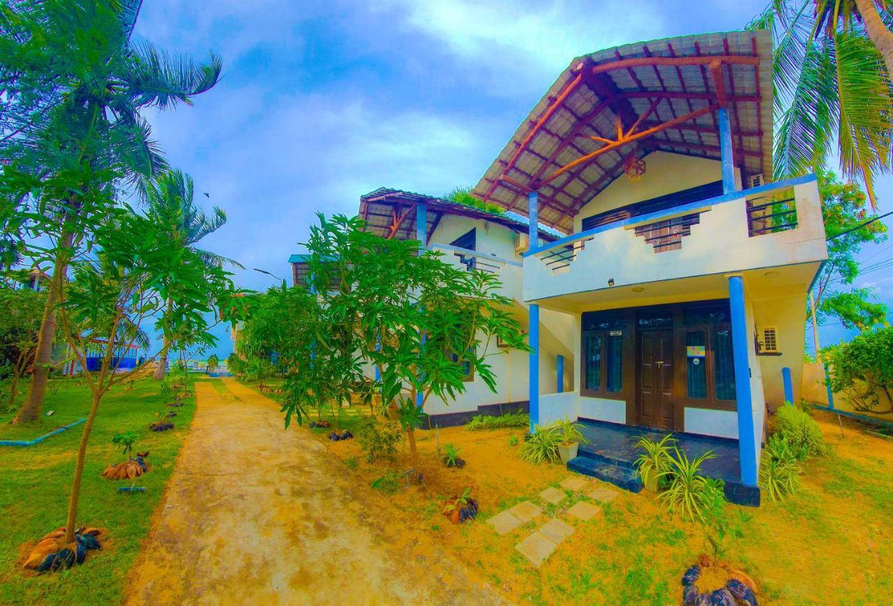 Dinuda Resort Kalpitiya Buitenkant foto