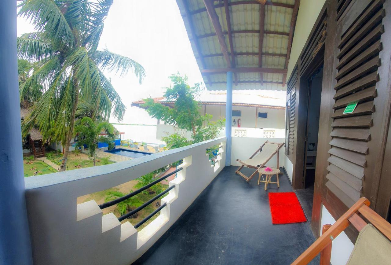 Dinuda Resort Kalpitiya Buitenkant foto