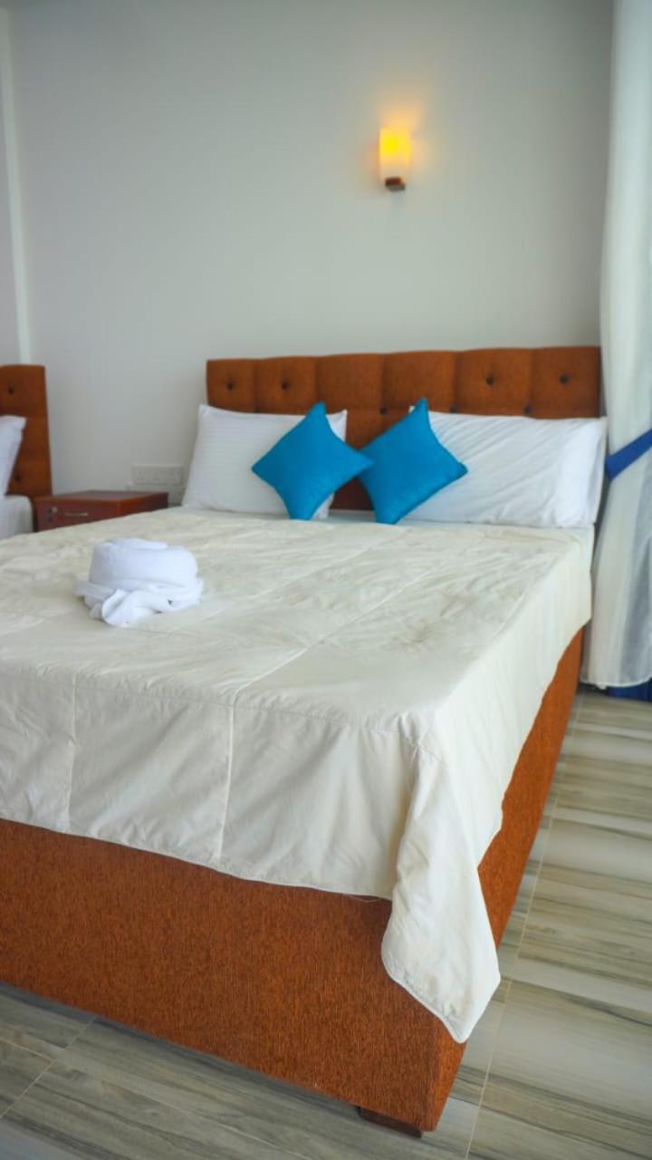 Dinuda Resort Kalpitiya Buitenkant foto