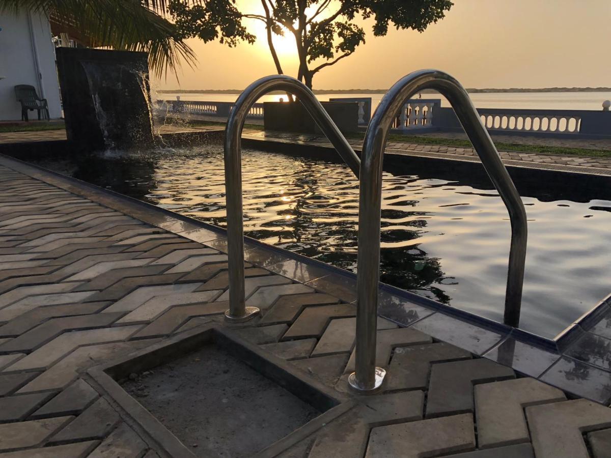 Dinuda Resort Kalpitiya Buitenkant foto
