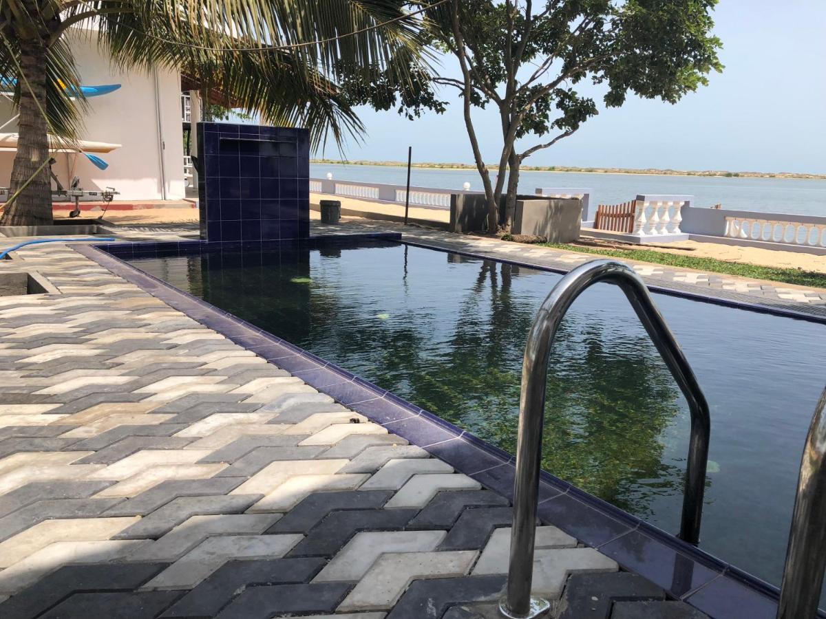 Dinuda Resort Kalpitiya Buitenkant foto